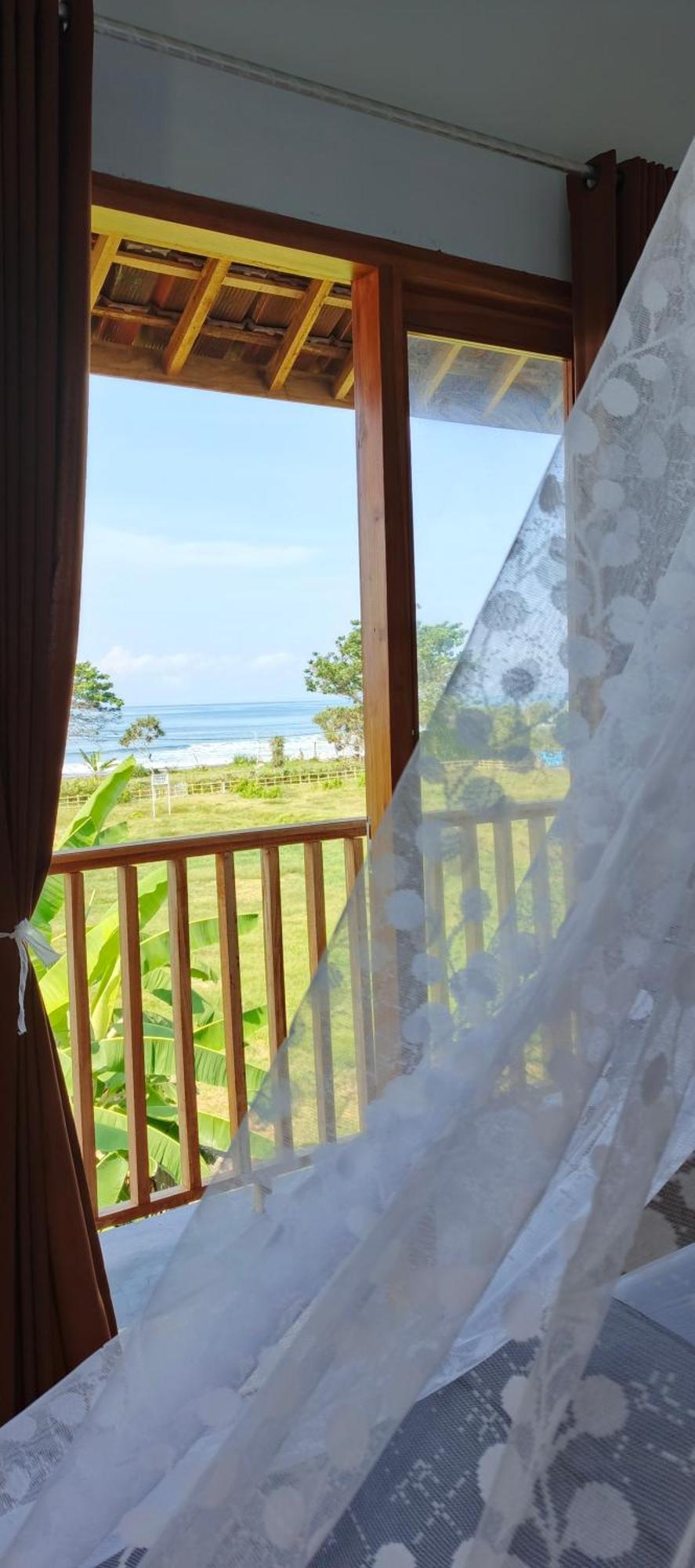 Friend House Stay & Surf Airsatang Εξωτερικό φωτογραφία
