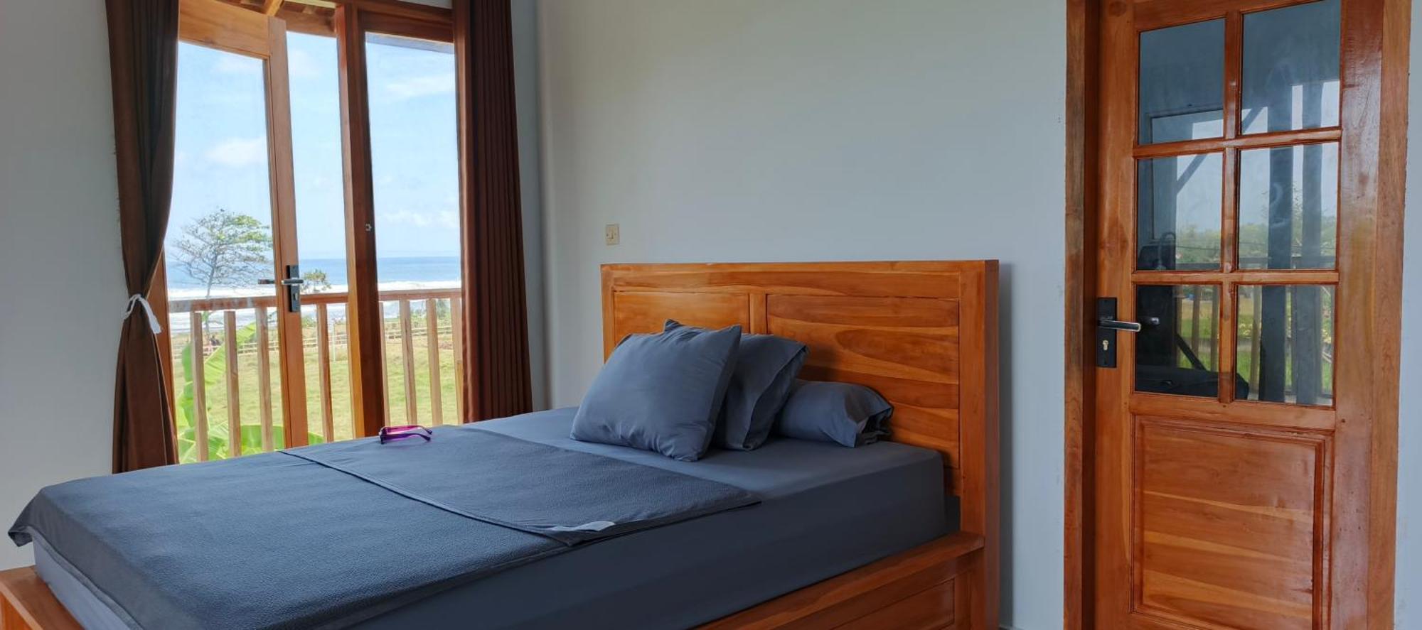 Friend House Stay & Surf Airsatang Εξωτερικό φωτογραφία
