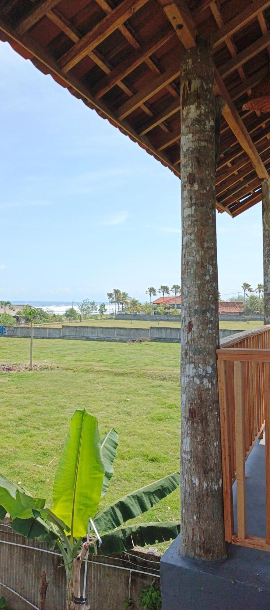Friend House Stay & Surf Airsatang Εξωτερικό φωτογραφία