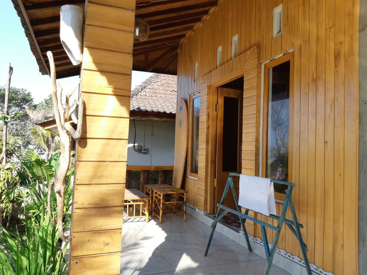 Friend House Stay & Surf Airsatang Εξωτερικό φωτογραφία